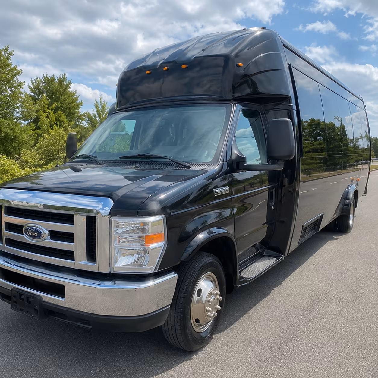 Mesa Birthday, Sweet 16, & Quinceañera Party Bus Rentals