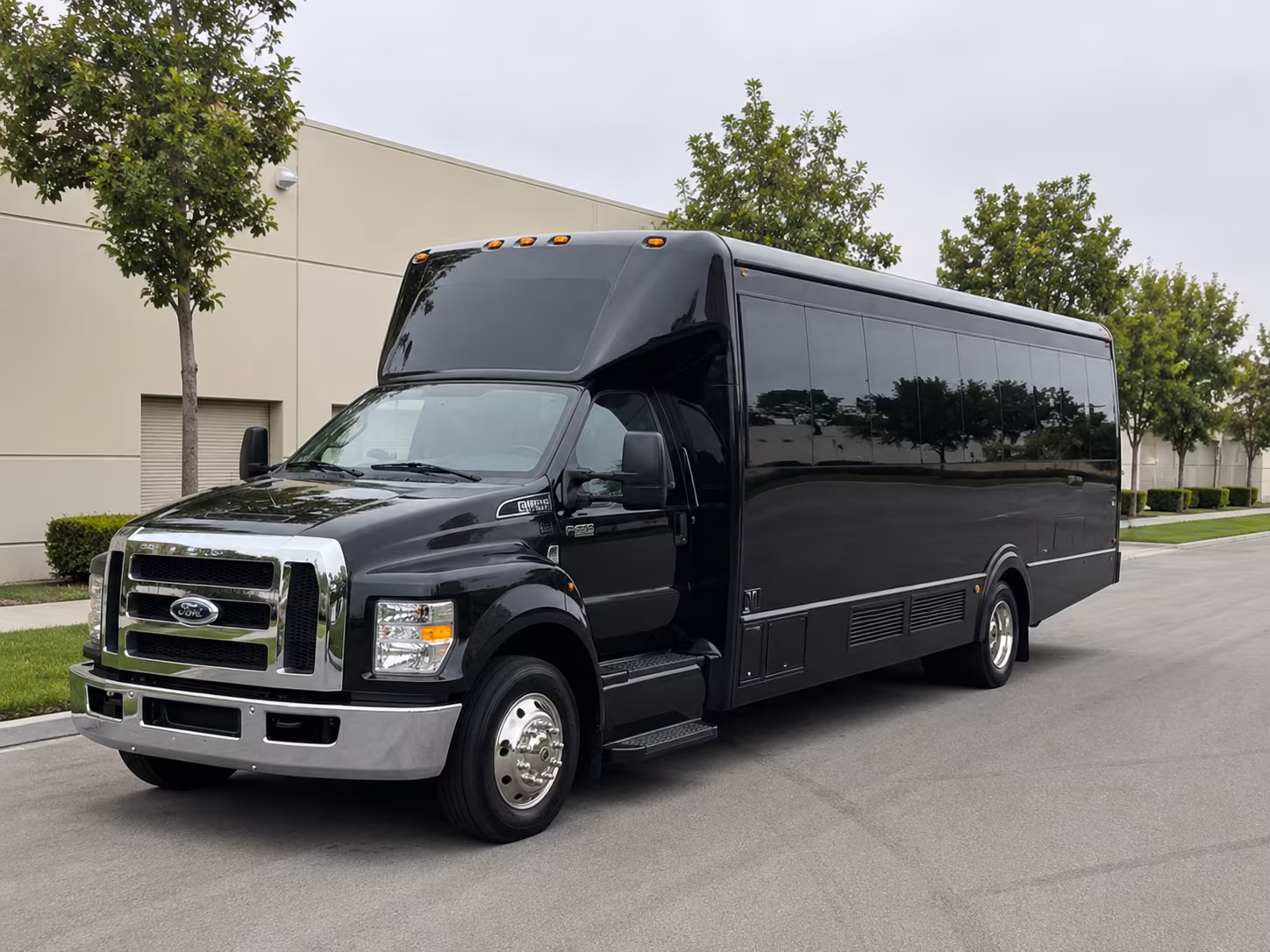 Mesa Winery Tour & Pub Crawl Transportation party bus exterior