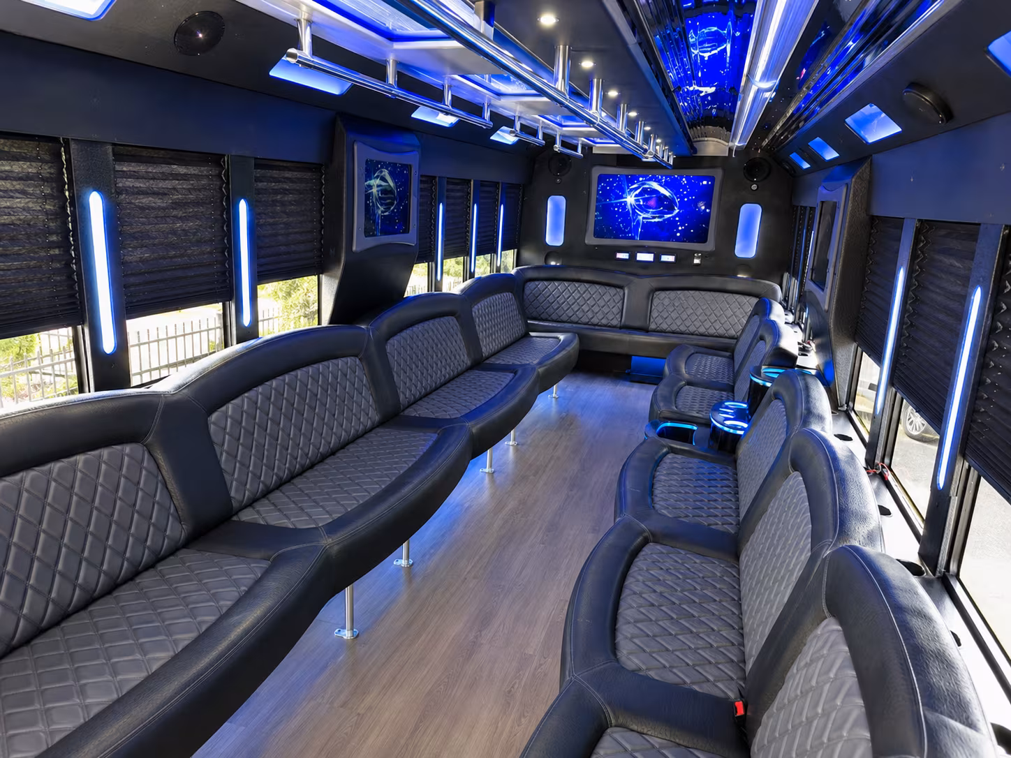 Mesa Winery Tour & Pub Crawl Transportation party bus exterior