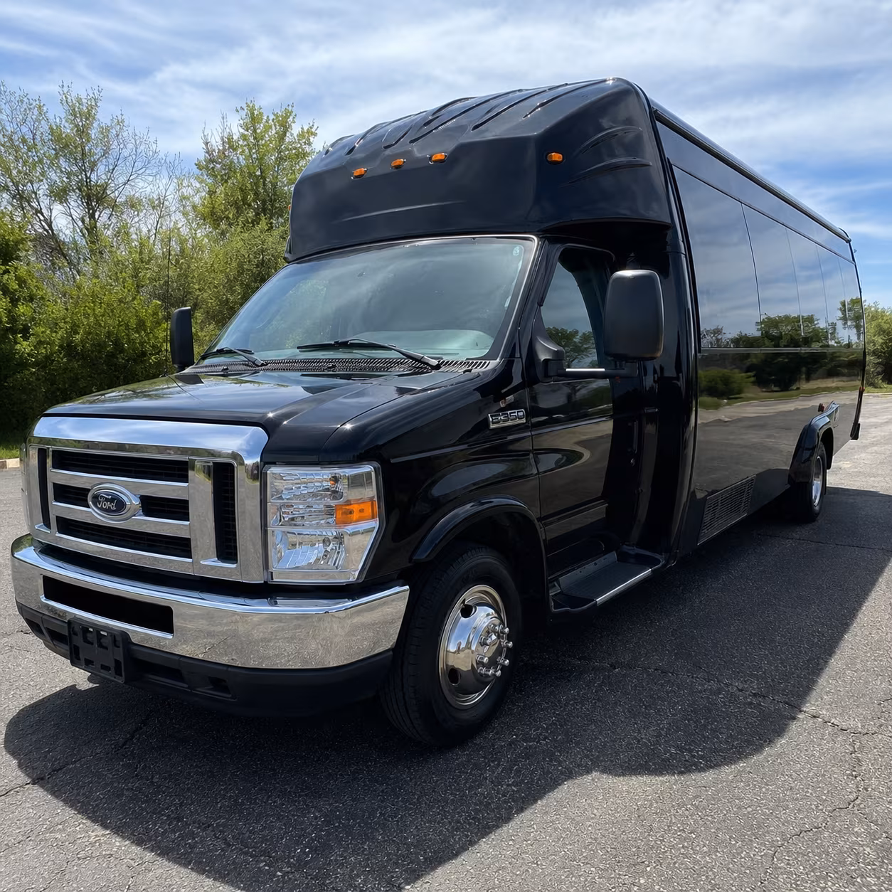 Mesa Winery Tour & Pub Crawl Transportation party bus exterior